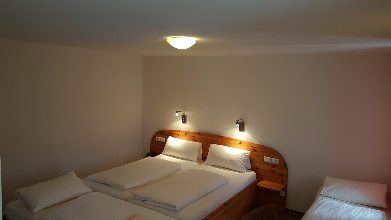 פרייבורג Hotel Gasthaus Roessle מראה חיצוני תמונה